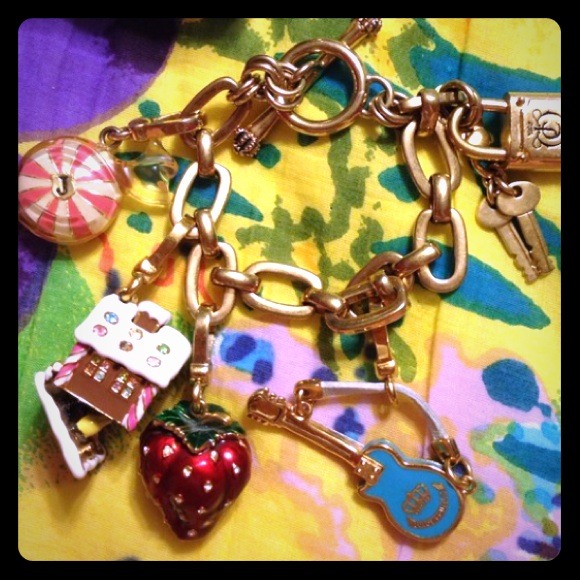 Juicy couture charm bracelet!!