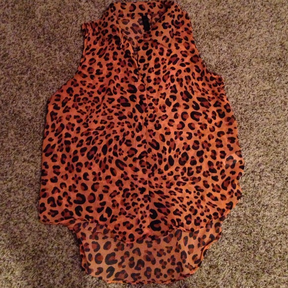 💢Sold💢Leopard Sheer Top - Picture 2 of 3