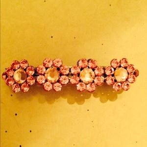Tarina Tarantino flower crystal hair clip in Pink