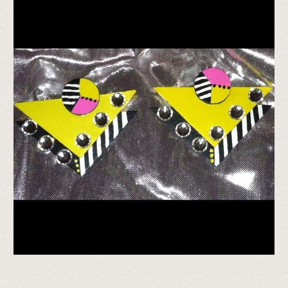 Custom designed earrings - Picture 3 of 3