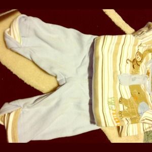 ⬇️REDUCED ⬇️🍼Outfit.