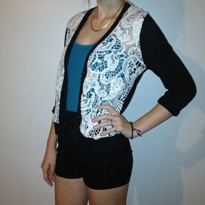 SOLD****HOST PICK* *BUNDLE* Adorable Cardigan+Tank