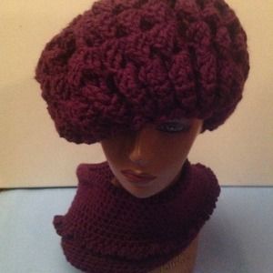 Purple crocheted beret & neck warmer