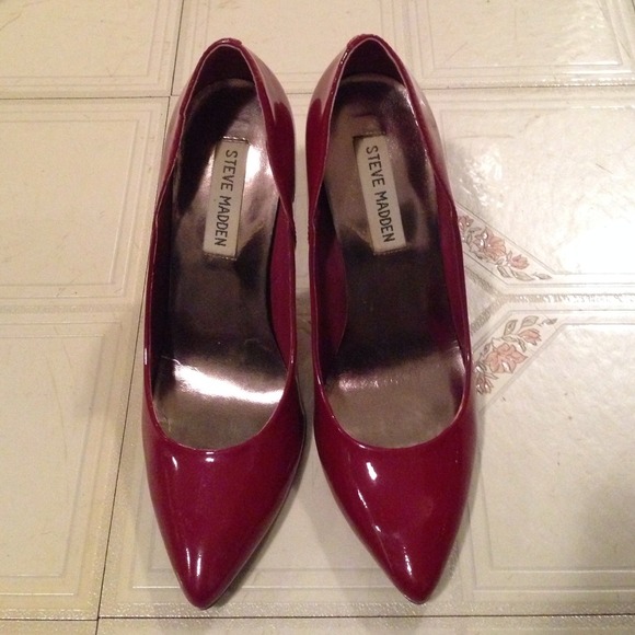 Steve Madden pumps