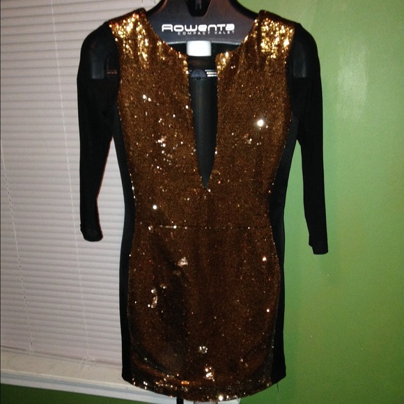 Bebe dress