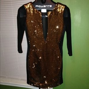 Bebe dress