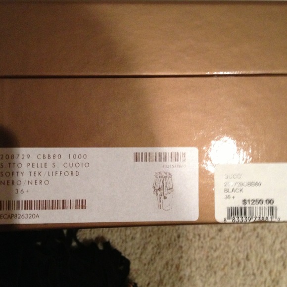 Gucci black suede fringe boots - Picture 4 of 4