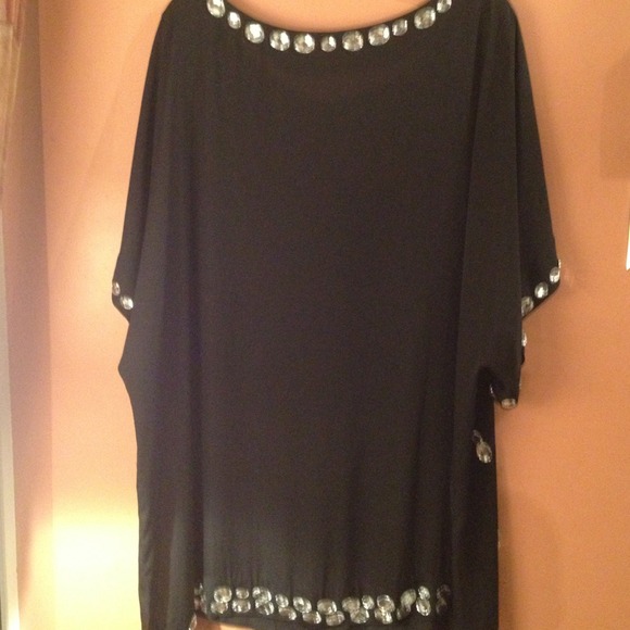 🎯SOLD OFFLINE Bling bling" black tunic - Picture 3 of 3