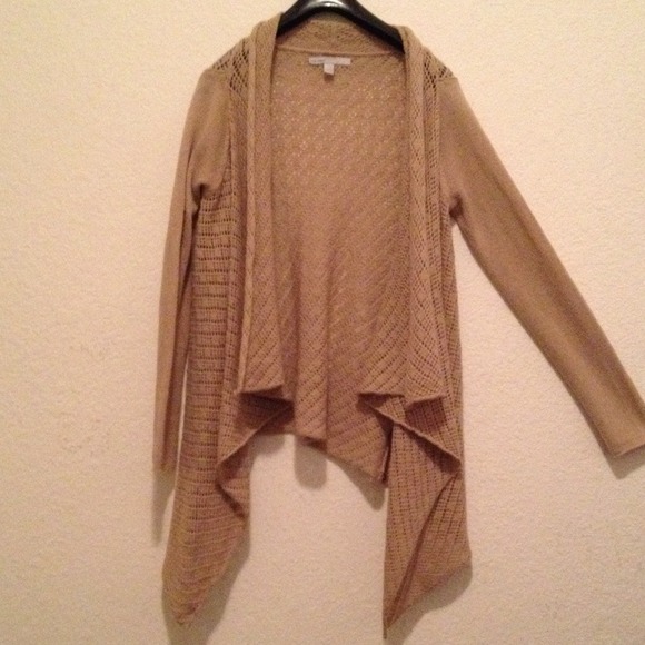 Beige, open sweater - Picture 1 of 2