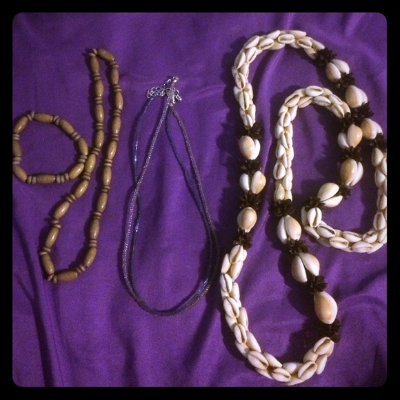 Jewelry - Picture 1 of 4