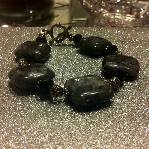 Bracelet - Picture 3 of 4