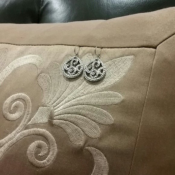 Silver Earring - Picture 3 of 4