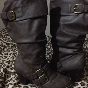 🆒 bundle 🎉brown boots with additional shoes