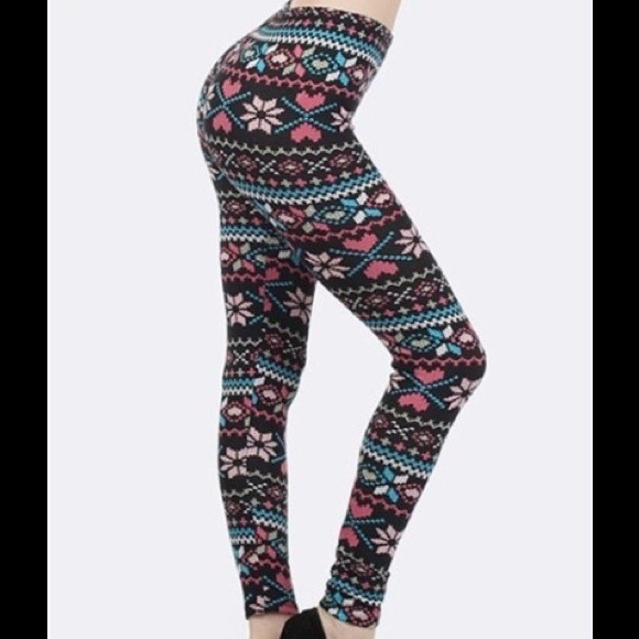 Other - Snowflake printed knit leggings