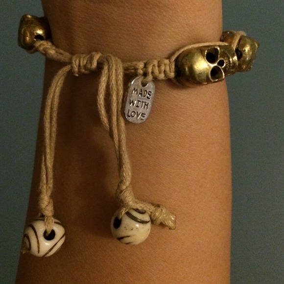 Gold skull bracelet w/ purple silver crystals - Picture 2 of 2