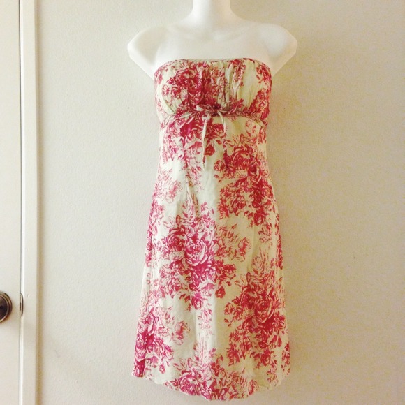 Rose print sleeveless dress