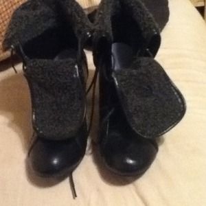 Warm Winter Boots ! Only Wore Once ,