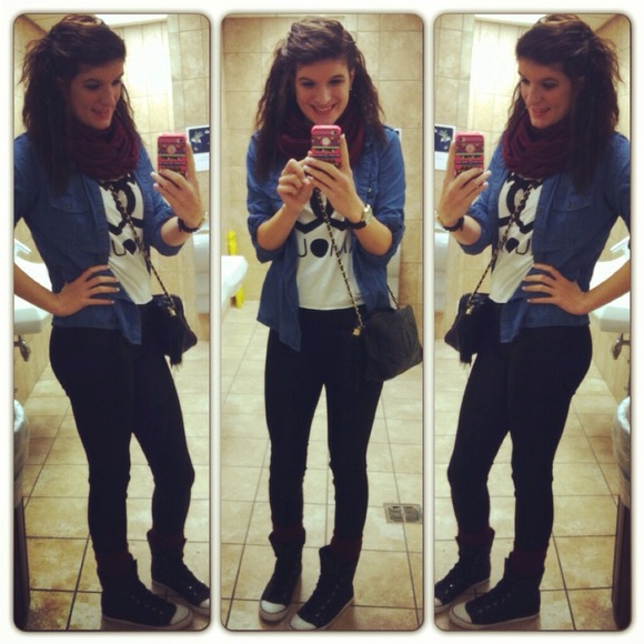 Meet your seller 💕 - Picture 2 of 4