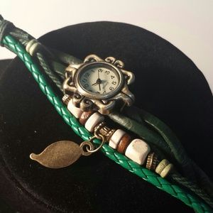 *BUNDLED* Green Triple Bracelet with Clock!!