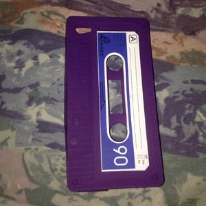 iPhone 4S tape player case