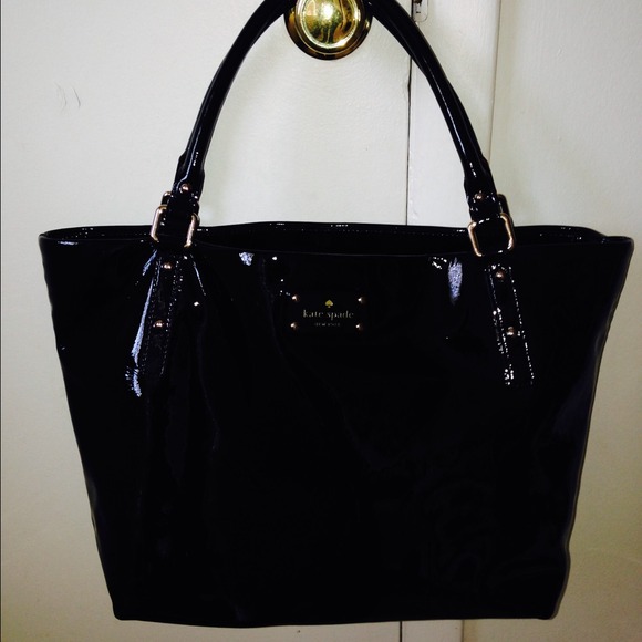 **On hold**Authentic Kate Spade purse