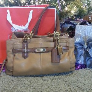 REDUCED !!! Leather Coach "Jayden" carryall