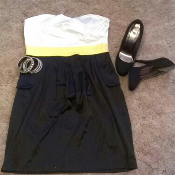 Cute black white and yellow going out dress.
