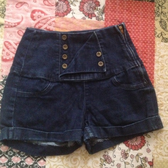 sneak peek Pants - Sneek peak high waisted shorts