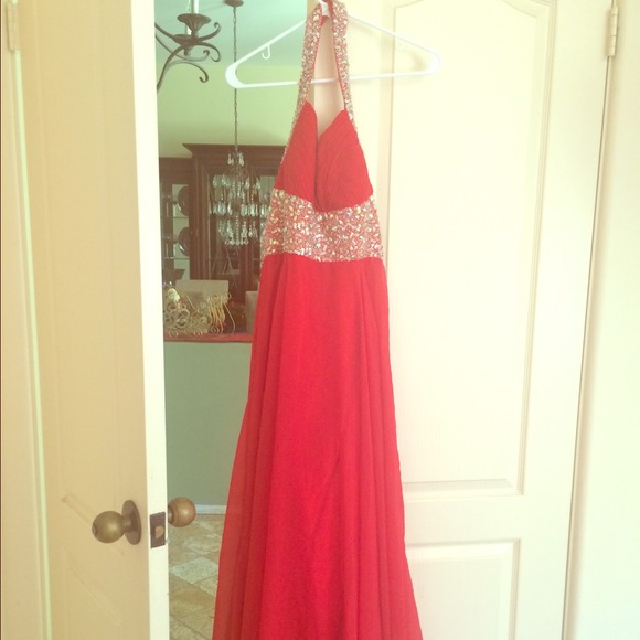 Pretty red gown