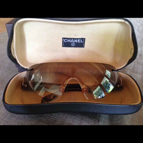 CHANEL Accessories - 💰💰💰SOLD💰💰💰SOLD💰💰💰 Chanel sunglasses.