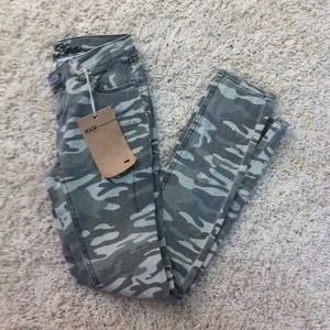 Camo skinnies!