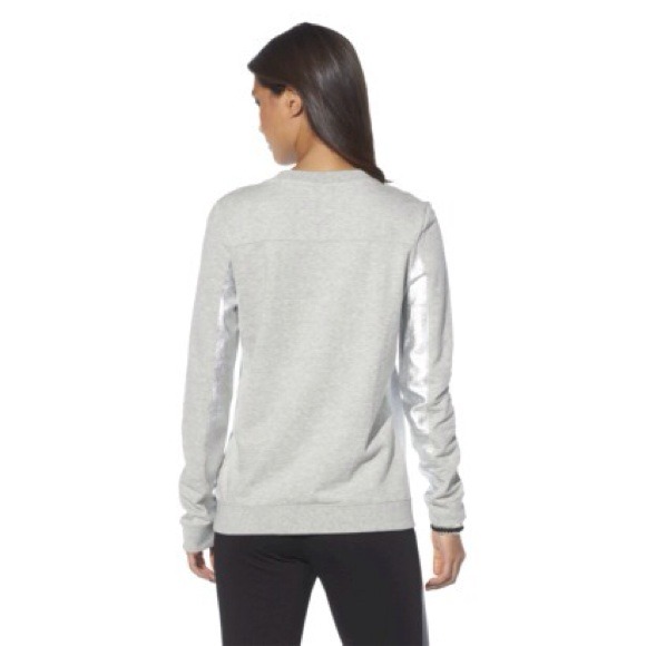 🎉Host Pick🎉Mossimo Silver Foil Sweatshirt - Picture 2 of 3