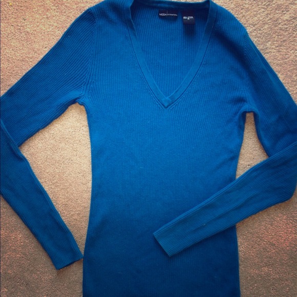 ✨SOLD✨Victoria's Secret MODA Cobalt Ribbed Sweater