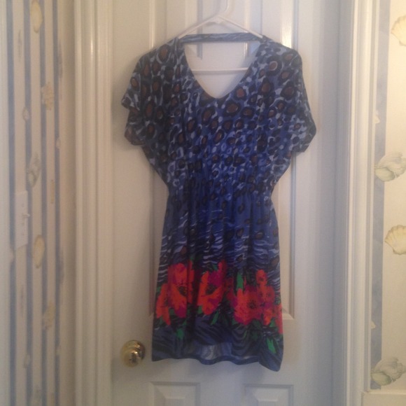 Cute sundress!