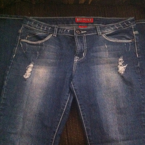 Red Rivet jeans 💢 Sold / Bundle💢