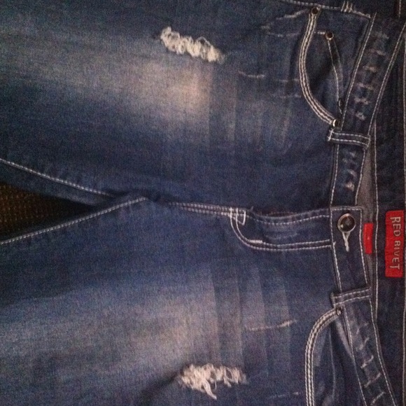 Red Rivet jeans 💢 Sold / Bundle💢 - Picture 2 of 4