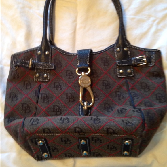 🎀Price reduced!🎀 Authentic d&b purse. Paid $495. - Picture 1 of 2