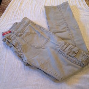 Khaki Unionbay Bootcut Cargo Pants.