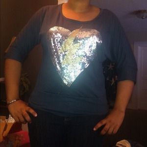 💢SOLD💢 💢 Fashion Gray Shirt 💢