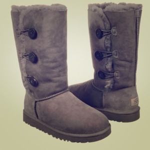 Gray comfy uggs 🎀