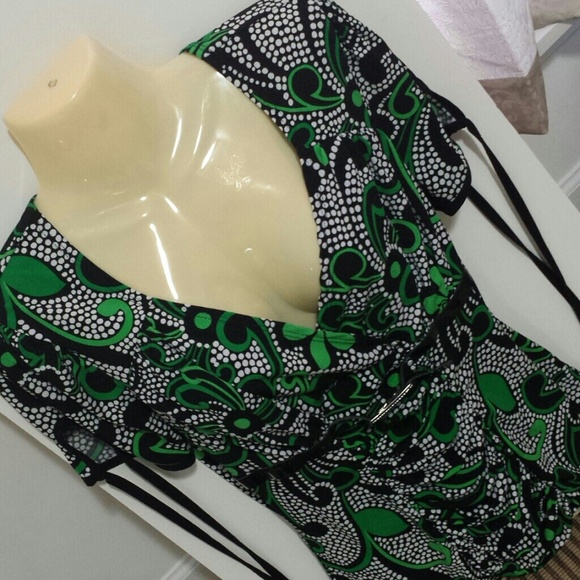 *BUNDLED* Green Swirl Design Shirt