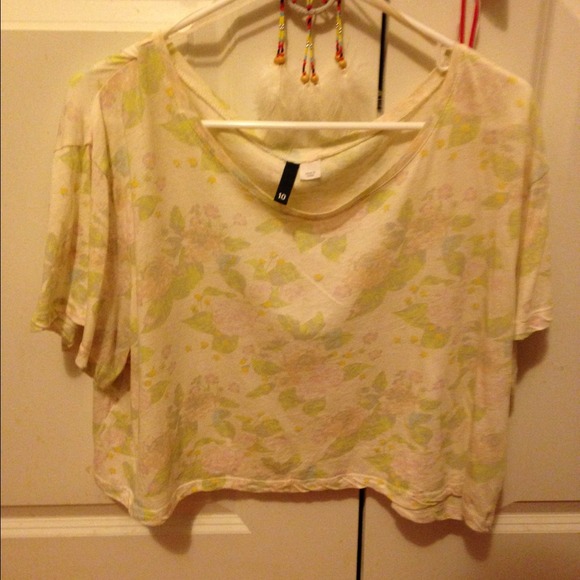 H&M floral crop top