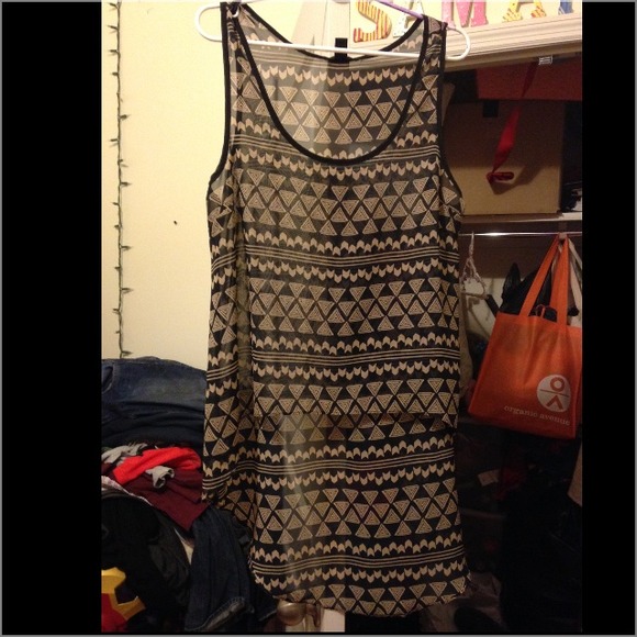 High low Aztec print chiffon top