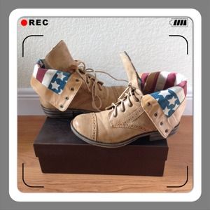 🇺🇸 Lace Up Boots w/Flag Print & Side Zip