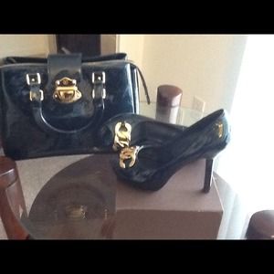 SOLD! 💙💙💙Authentic Patent Leather LV Handbag