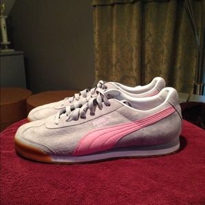 Puma Sneakers Sz 9