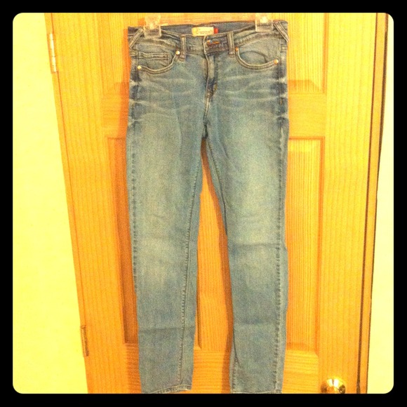 Light Wash Skinny Eunina Jeans (9)