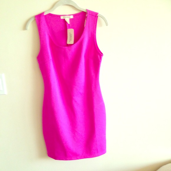Dresses & Skirts - Hot pink mini dress-NWT!