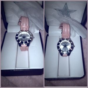 Women's Pink Dallas Cowboys Watch ⌚️