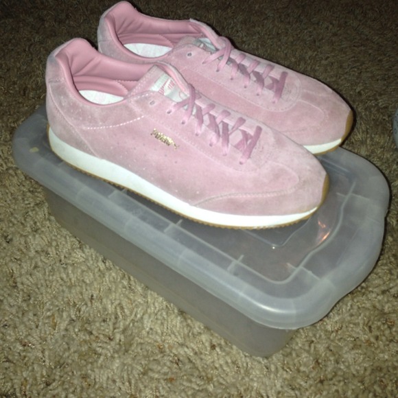 Puma Sneakers Sz 6